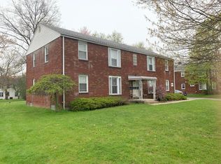 5252 Pinetree Ln #5252, Youngstown, OH 44512