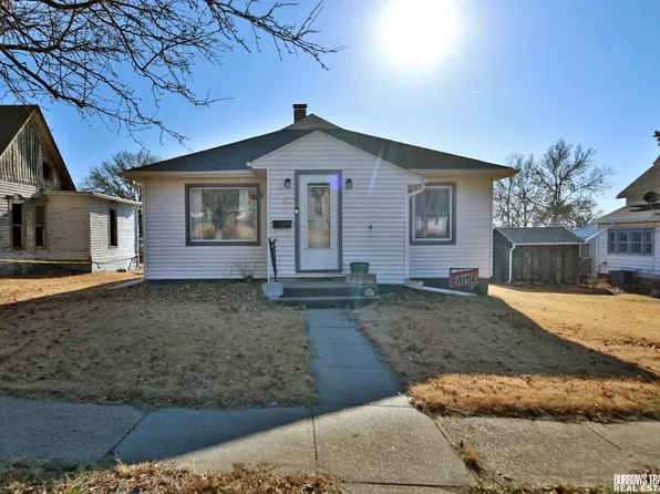 110 W Church St, Cook, NE 68329