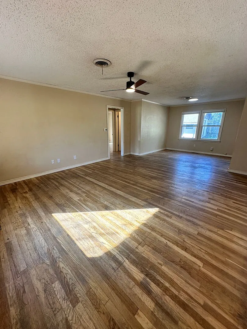 Adorable Home Next to Bivins Elementary! — Photo 2