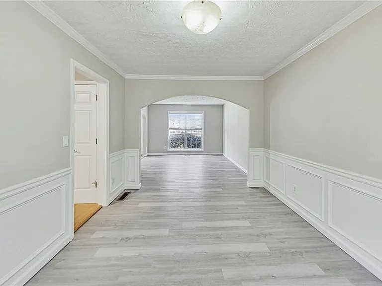 326 Canterbury Place Dr — Photo 5