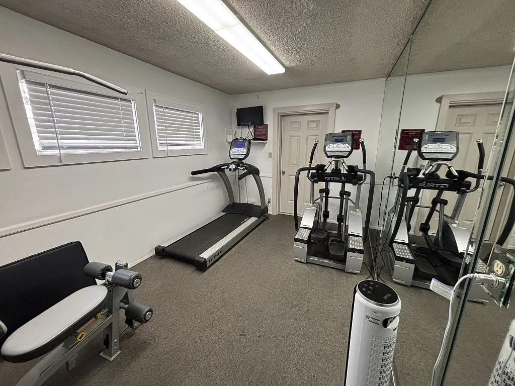 1 bed, 1.0 bath, 792 sqft, $1,178 — Photo 4