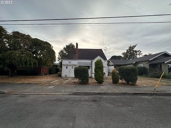3rd image of 954 Park St