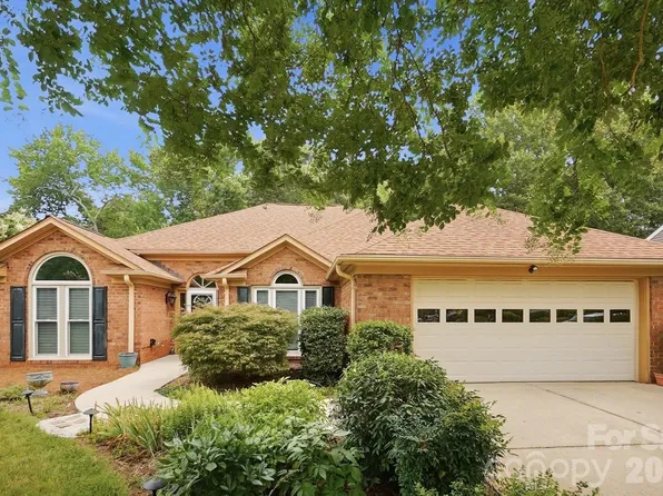 6416 Conifer Cir, Indian Trail, NC 28079