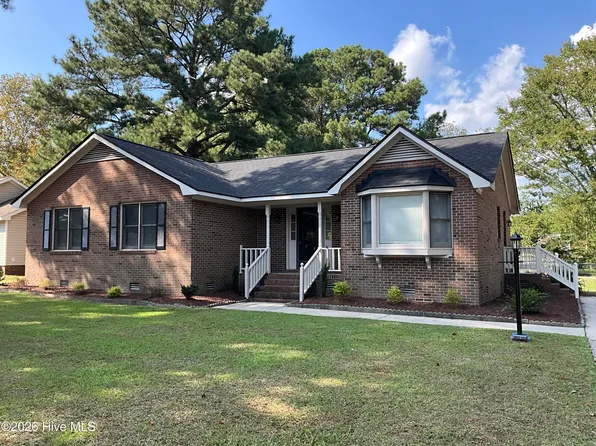 111 Excaliber Drive, Greenville, NC 27858