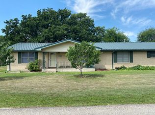 210 S Elm Ln, Tolar, TX 76476