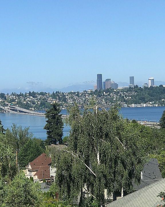 2nd image of 2757 68th Ave SE