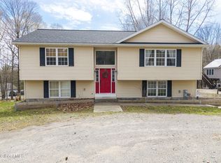 164 N Greenfield Rd, Porter Corners, NY 12859