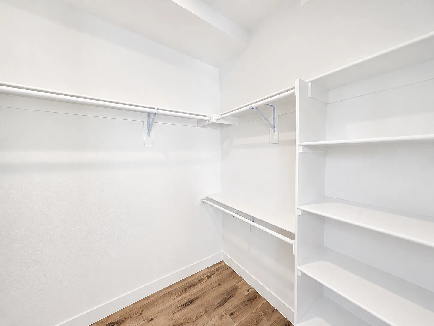 3 bed, 3.5 bath, 1530 sqft, $2,845 — Photo 3