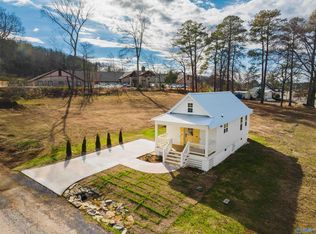 3324 Grant St, Guntersville, AL 35976