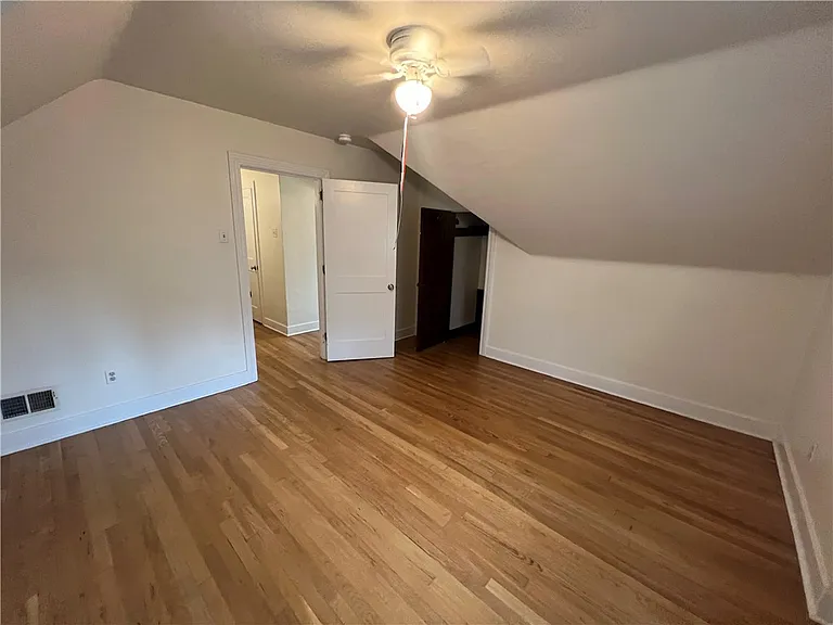 127 Westland Dr — Photo 19