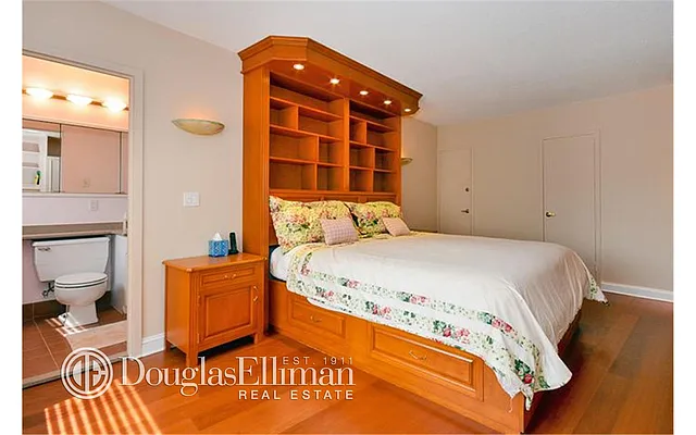 Sold by Douglas Elliman | media 29