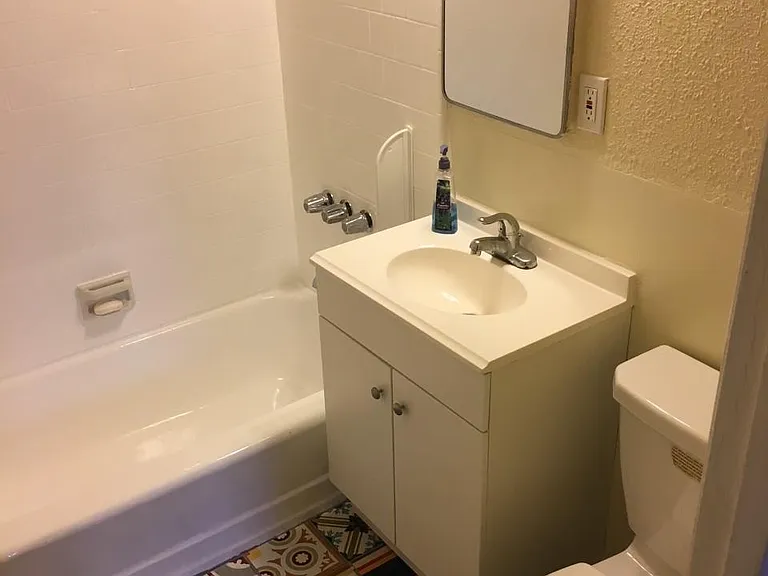 2939 S Bronson Ave #2 — Photo 6