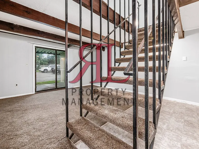 4921 Myers Rd — Photo 13