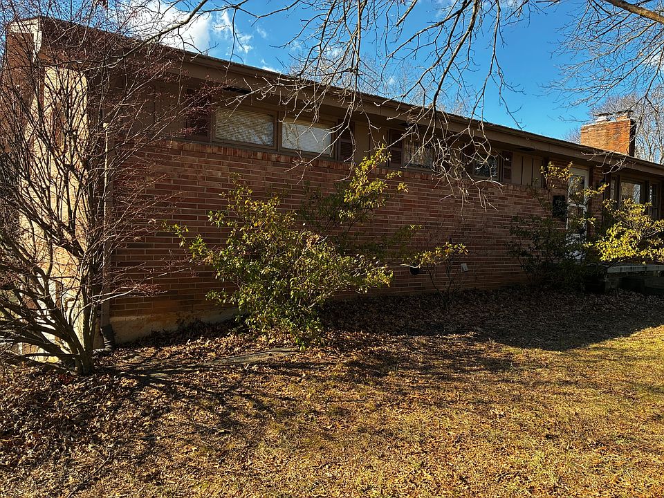 1st image of 149 Elm Ln