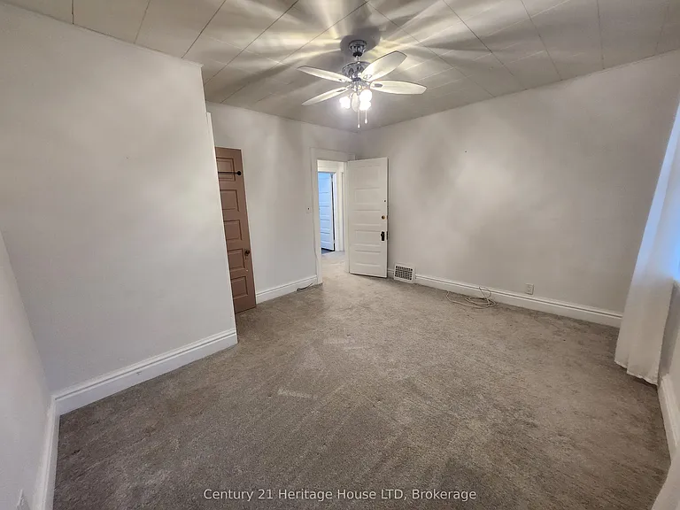 8269 Willoughby Dr — Photo 21