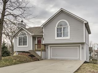 6219 NE 49th Ct, Kansas City, MO 64119