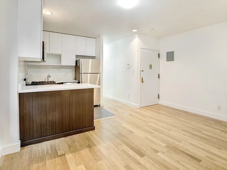 1484-1486 Lexington Ave #2C — Photo 8