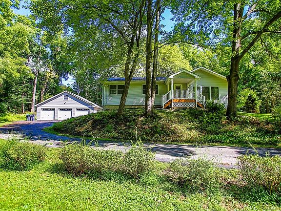2nd image of 74 Edgewood Dr