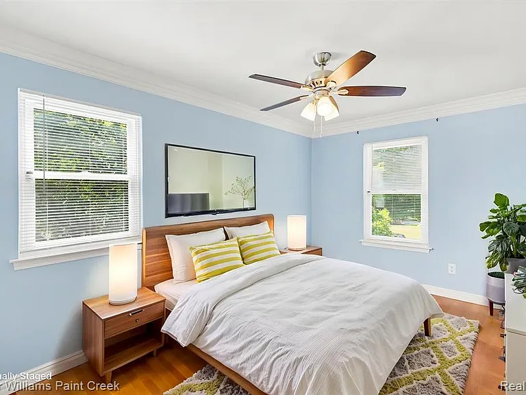 44820 Yorkshire Dr — Photo 13