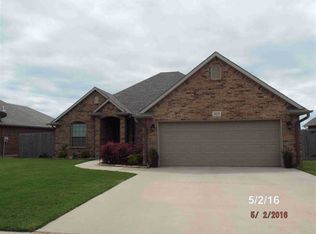 1810 Kendall Dr, Ardmore, OK 73401