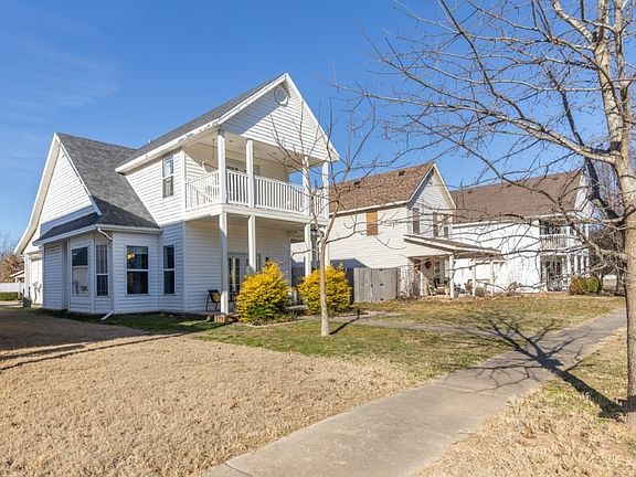 2nd image of 2725 N Westminster Dr
