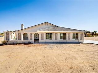 11325 Cactus Rd, Phelan, CA 92371