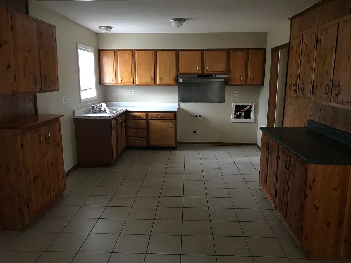 Building Photo - 681 Northaven Dr