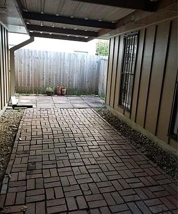 2nd image of 344 Westmeade Dr