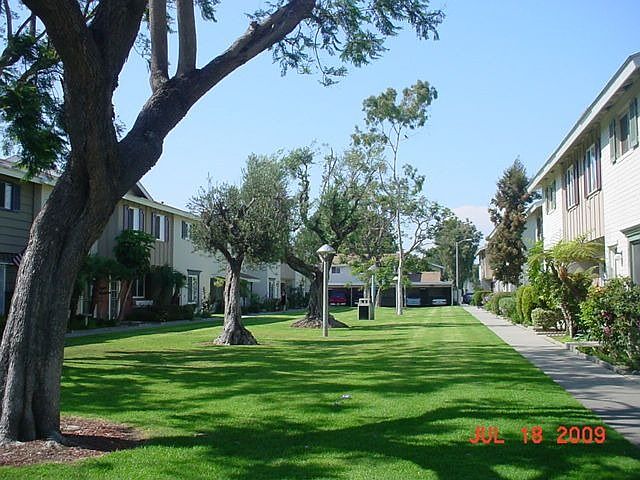 2nd image of 19943 Coventry Ln