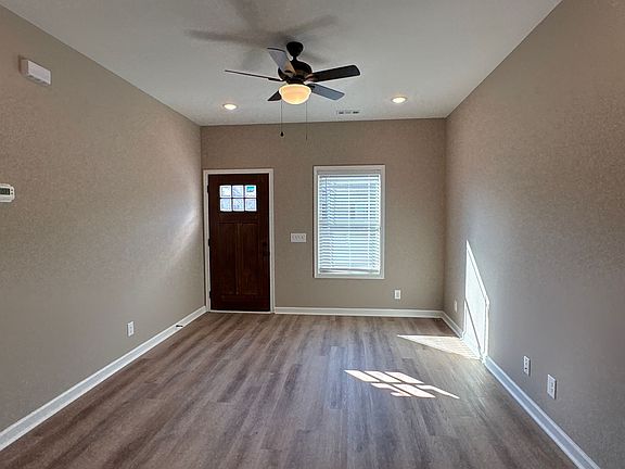 4th image of 1109 S Spring St #19