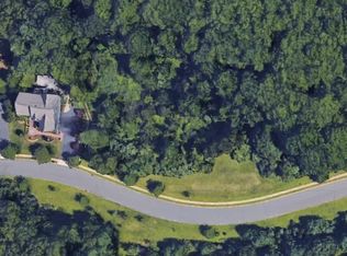 30 Rutledge Rd, Marlboro, NJ 07746