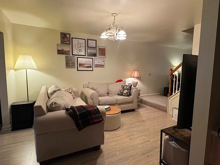 818 Berne Ct — Photo 16