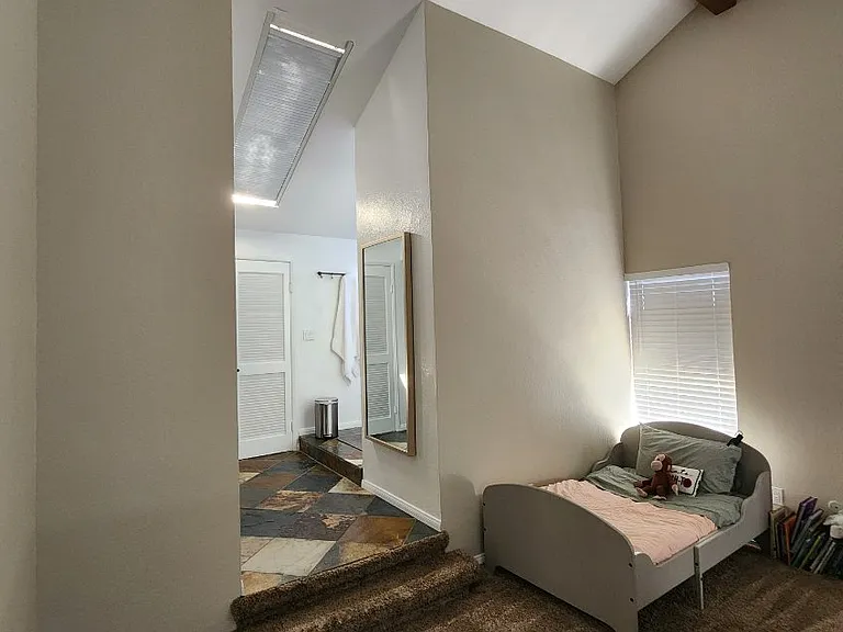 660 Willowspring Dr N — Photo 18