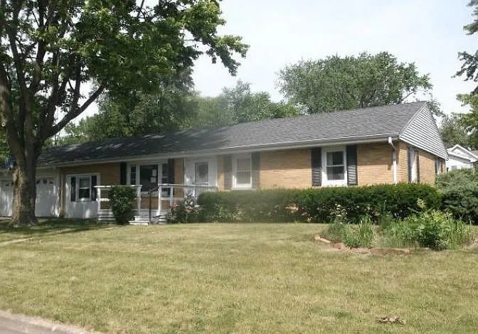 1010 Alton Dr photo 1