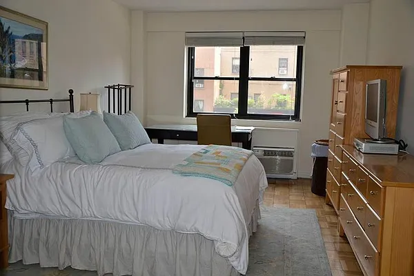 Rented by Keller Williams NYC | media 9