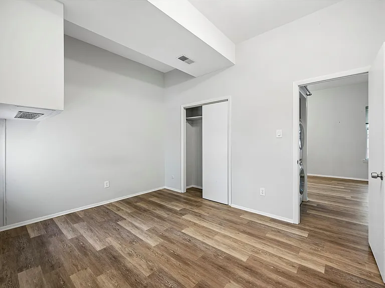 2034 Mount Vernon St #2FF — Photo 6
