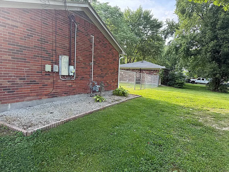 3815 Bonaventure Blvd — Photo 1
