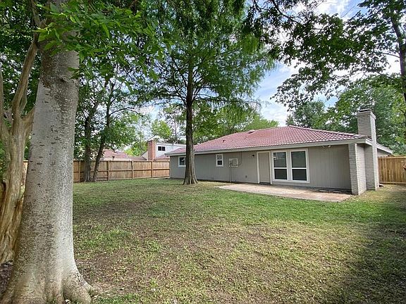3rd image of 4006 Saratoga Dr