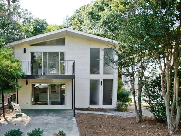 2272 Stephen Long Dr NE, Atlanta, GA 30305