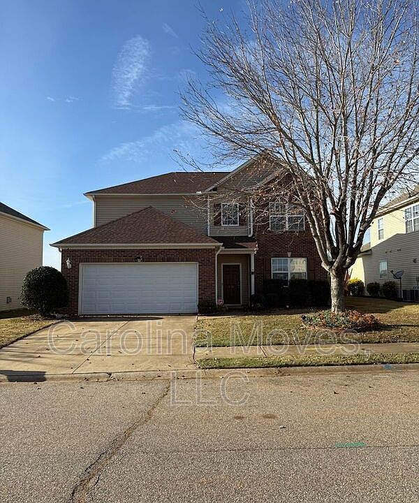 1st image of 223 Collingwood Ln