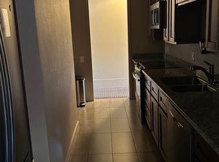 871 Woodside Ln E UNIT 3, Sacramento, CA 95825