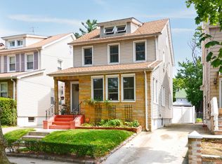 24015 Newhall Ave, Rosedale, NY 11422