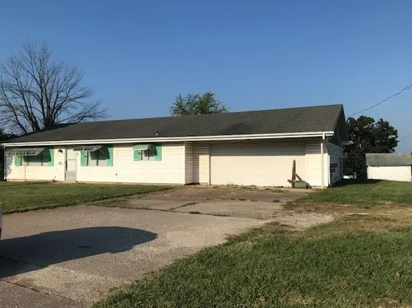 1245 N Main St, Saint Clair, MO 63077