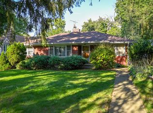 651 Riford Rd, Glen Ellyn, IL 60137