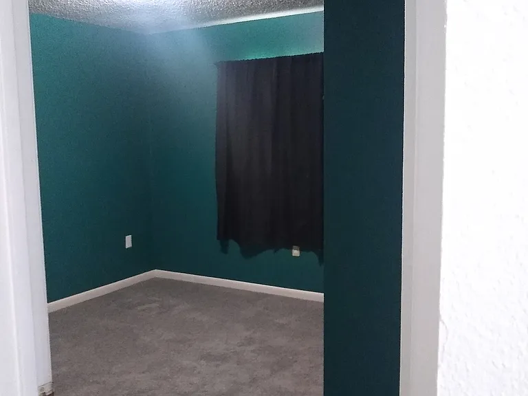 2043 Woodbriar Loop S — Photo 14