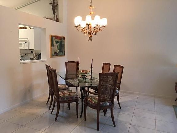 5th image of 5675 Royal Lake Cir