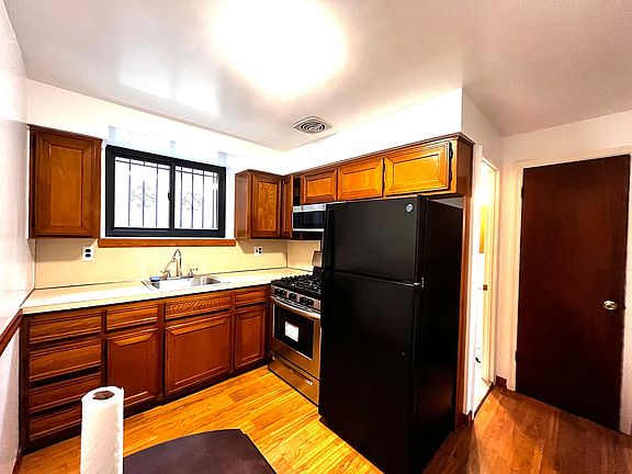 2nd image of 2050 48th St #1