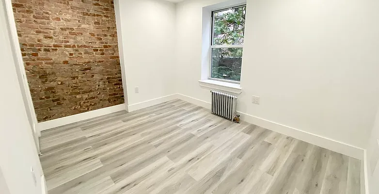 Rented by Jonis Realty | media 5