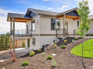 2360 SW Valleyview Ct, Redmond, OR 97756