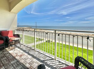 343 Beach St #203, West Haven, CT 06516